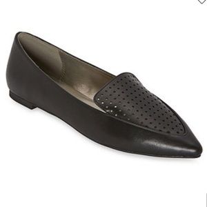 NWT Worthington Gemi Perforated Pointed Black Ballet Flats Shoes Women’s Sz 7